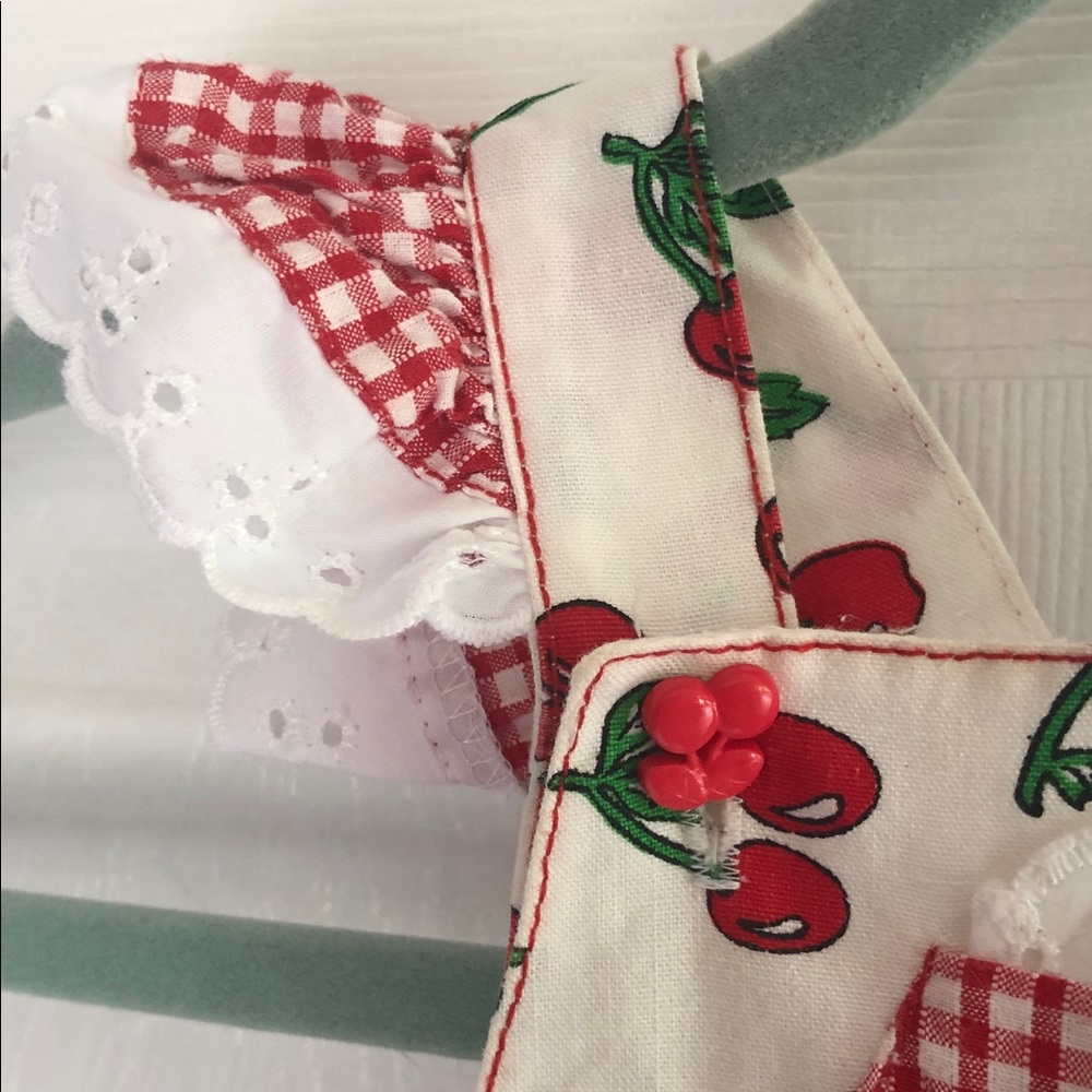 Vintage Gingham Ruffled Cherries Print Cotton Romper Size 18 mo., excellent - Picture 3 of 8